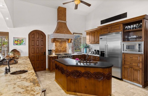 San Jose del Cabo Villa | Exclusive Oceanfront Villa with Butler Service & Spa Access