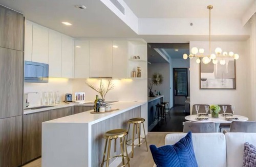 Wang Mai Apartment | Ultra Stylish Asok Terminal 21 Sleeps 4 near BTS