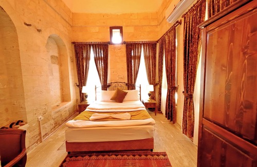 Artuklu Bed & Breakfast | Elegant Ulubey Konagi: Top-Rated Stay with Dining & Family Perks