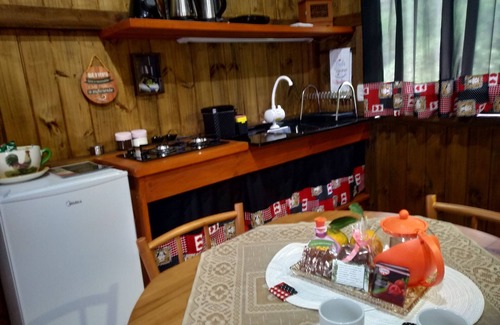 Gramado Ski Chalet | Relax in Tranquility with Breathtaking Valley Views