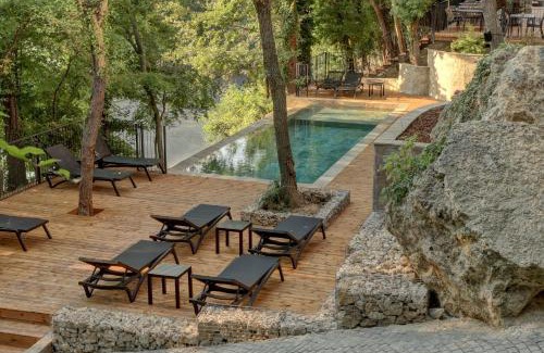 Golden Sands Hotel | Umani Hotel: Beach Access, Pool & Top-Rated Experience