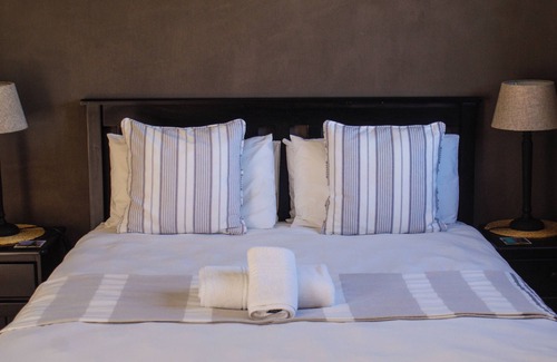 Alexandria Cabin | Relax at Umbono Private Lodge: Pool, Breakfast & Family-Friendly