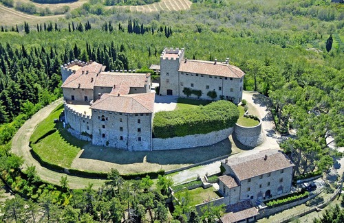 Montegiove Apartment | Guest Rated 10/10: Apartment at Castello di Montegiove