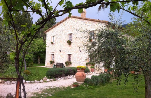 Montecchio Villa | Cozy Country Home in Umbria: Perfect for Family Retreats