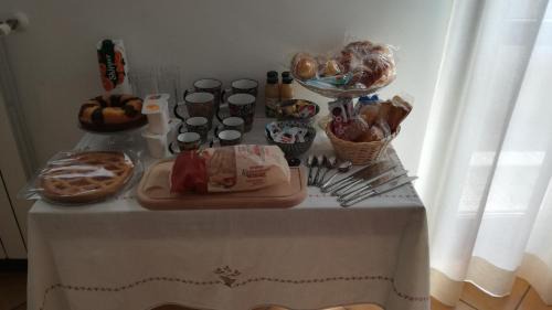 Terni Apartment | Umbriahouse: Guest Rated 9.6 with Hot Tub & Breakfast