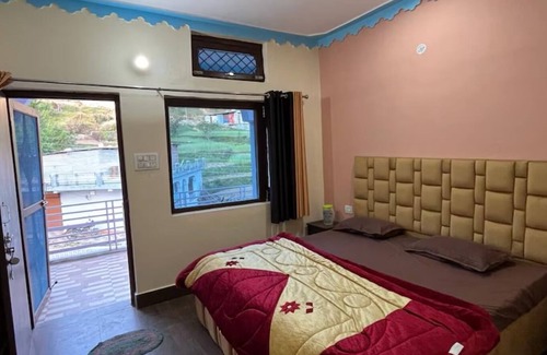 Uttar Pradesh Bed & Breakfast | Cozy Umesh Home Stay #4: Family-Friendly Retreat