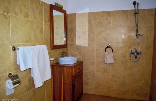 Ouagadougou House | Umoja Guesthouse II