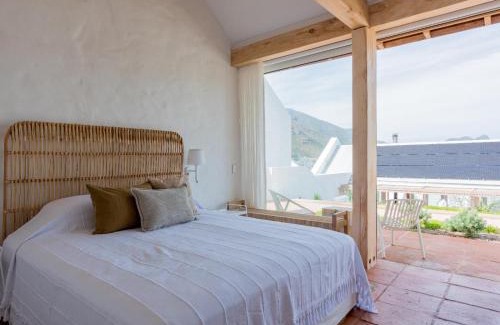 Hout Bay Hotel | Discover Umoya Boutique Hotel & Villas: Oceanfront Retreat