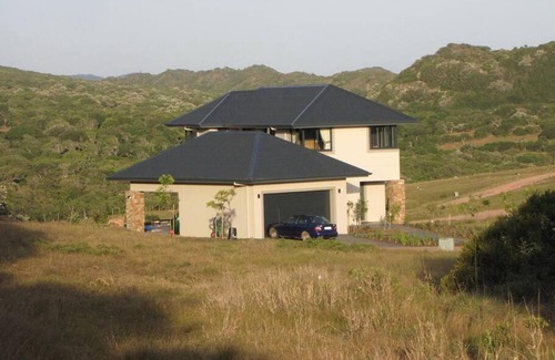 Kenton on Sea Villa | Umthi Lodge: Wildlife Retreat with Heated Pool & Ocean Views