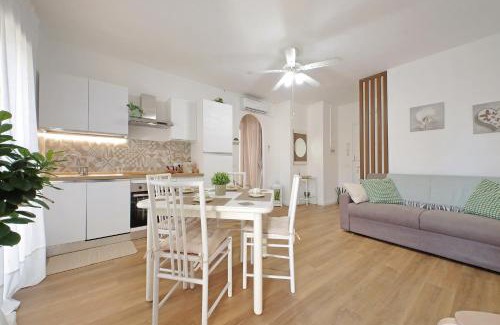 Nettuno Apartment | Discover Un angolo al sole: Family-Friendly 4-Star Retreat