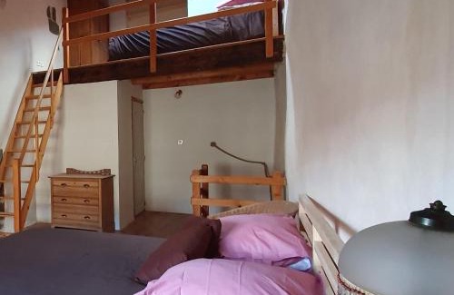 Le Puy-en-Velay Apartment | Cozy F2 for Travelers and Pilgrims Seeking Comfort