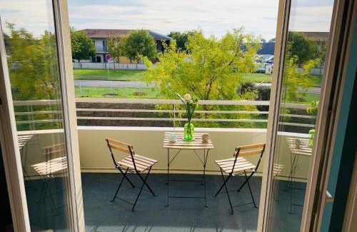 Roques Apartment | Cosy Comfort at Rendez-vous: Pool & Family-Friendly Stay