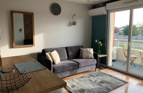 Roques Apartment | Cosy Comfort at Rendez-vous: Pool & Family-Friendly Stay
