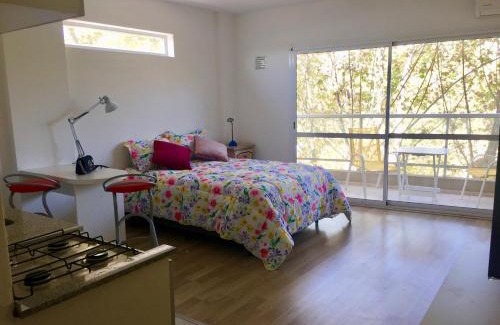 Caballito Apartment | Modern Retreat in Caballito with Breakfast & Accessibility