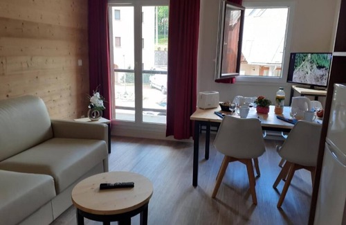 Saint-Colomban-des-Villards House | Relax in Mountain Bliss: Cozy Apartments by Ski Lift