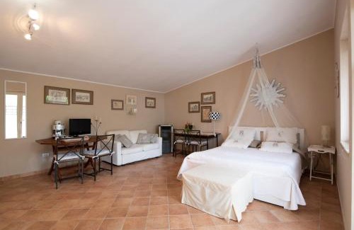 Montefiascone House | Scenic Escape at Un Giardino sul Lago with Ocean Views