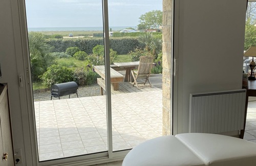 Sarzeau House | Serene Oceanfront Retreat with Spa and Pet-Friendly Amenities