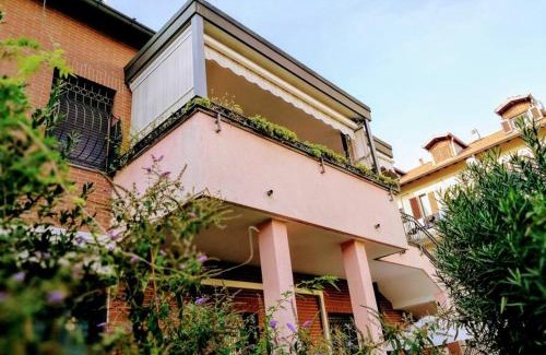 Crescenzago Apartment | Discover a Hidden Green Oasis in the City - 9/10 Rated