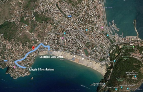 Gaeta Apartment | Experience Scenic Comfort at Un letto a Gaeta Apartments