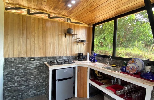 Bijagua Ski Chalet | Scenic Mountain Chalet with Garden, Spa & Pet-Friendly Bliss