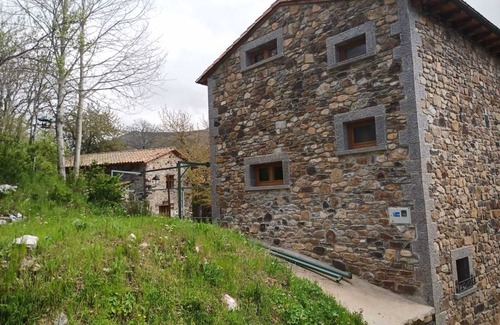 Otero de Guardo Cottage | Escape to UN Paraiso in Montaña Palentina, Family-Friendly!