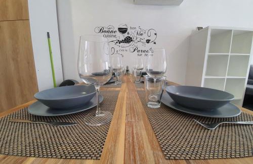 Meusnes Apartment | Beautiful Retreat Near Beauval & Châteaux with Ocean View