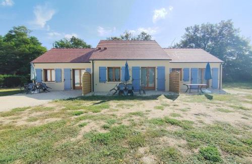 Meusnes Apartment | Discover Un Petit Coin de Paradis Near Beauval & Châteaux