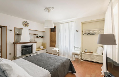 Castiglione della Valle Other | Discover Un Petit Paradis: Pool, Spa & Family-Friendly Fun