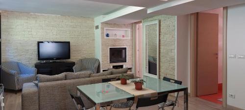 Ivrea Apartment | Relaxing Apartment Steps from the City Center with Breakfast