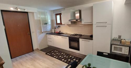 Ivrea Apartment | Relaxing Apartment Steps from the City Center with Breakfast