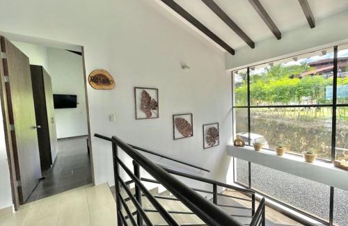 Quimbaya House | Un refugio moderno en el corazón Verde cerca a Panaca