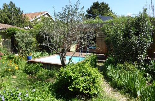 Valence Bed & Breakfast | Dreamy Oceanfront Escape with Pool and Restaurant