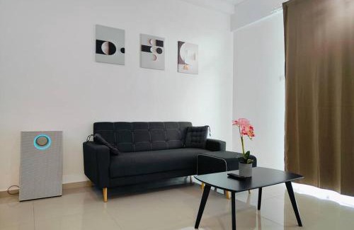 Malacca City Apartment | Cozy House Near Jonker with Ocean View & Pool Access