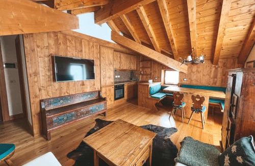Cortina d'Ampezzo Apartment | Experience Una Perla a Cortina: Pet-Friendly Comfort
