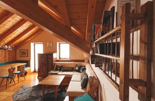 Cortina d'Ampezzo Apartment | Experience Una Perla a Cortina: Pet-Friendly Comfort