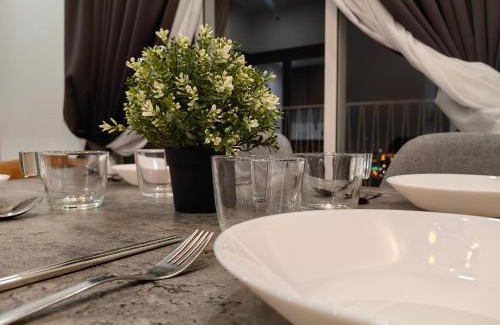 Maluri Apartment | Pet-Friendly Una Serviced Apartment with Pool Access