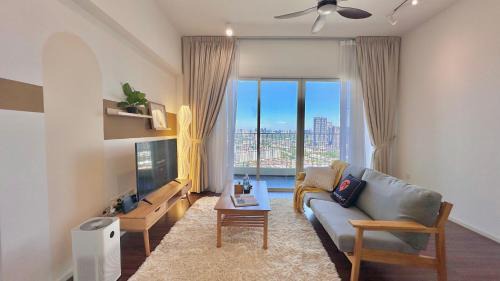 Maluri Apartment | Top-Rated UNA Serviced Apartment with Pool & Pet-Friendly Options