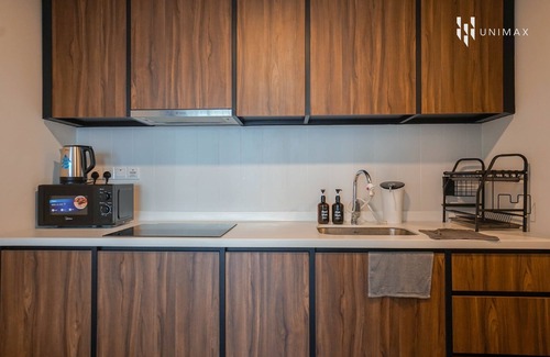 Maluri Apartment | Guest Rated 9.8 - UNA Sunway Velocity with Pool & Dining