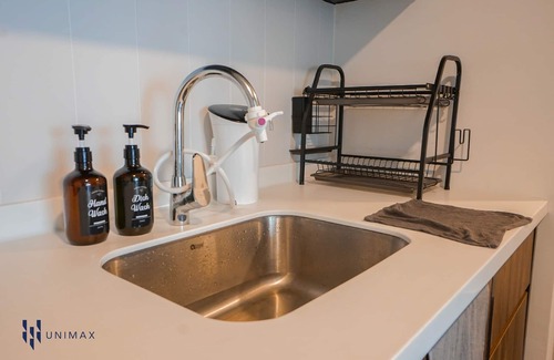 Maluri Apartment | Guest Rated 9.8 - UNA Sunway Velocity with Pool & Dining