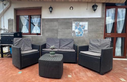 Torre Annunziata Apartment | Tranquil Stay at Una Terrazza In Piazza with Breakfast