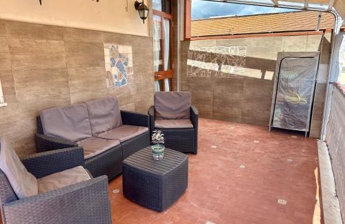 Torre Annunziata Apartment | Tranquil Stay at Una Terrazza In Piazza with Breakfast