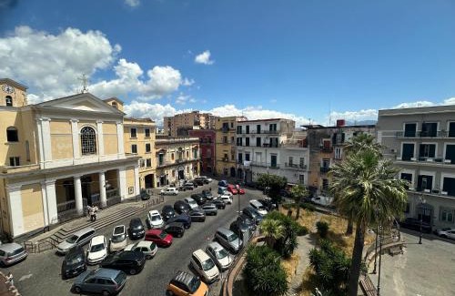Torre Annunziata Apartment | Tranquil Stay at Una Terrazza In Piazza with Breakfast