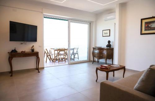 Mergellina Apartment | Beautiful Terrace Overlooking the Gulf of Naples - Family Friendly