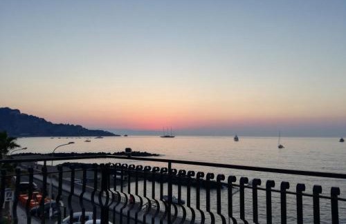 Giardini Naxos House | una terrazza sul mare