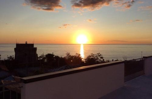 Paola Apartment | Oceanfront Bliss at Una Terrazza sul Mare with Hot Tub