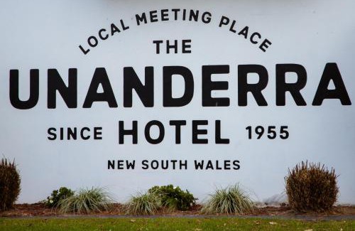 Unanderra Hotel | Discover Unanderra Hotel: Dine and Relax in Style