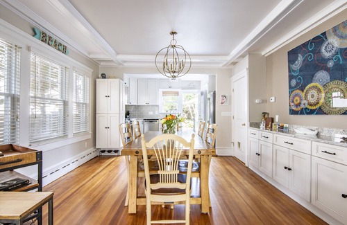 Asbury Park House | Beach Bliss: Oceanfront Getaway with Top Amenities!