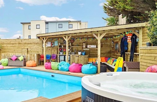 Newquay House | Inviting 10-Bedroom Pool Retreat Near Fistral Beach