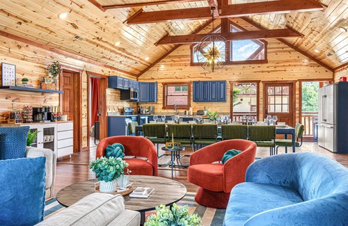 Caton Cabin | Unreal Cabin Retreat: Pool, Spa & Movie Theater Experience