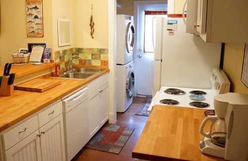 Port O Connor House | Pet-Friendly Oceanfront Retreat at Uncle Woody's #3